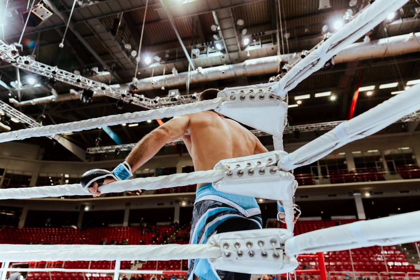What is MMA
